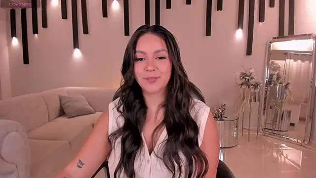 Snapshot of ToriCrossX chatting on February 7, 2025, 1:32 pm ToriCrossX online show from February 7, 2025, 1:32 pm