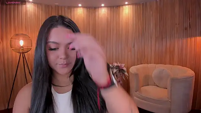 Snapshot of ToriCrossX chatting on February 11, 2025, 3:40 pm ToriCrossX online show from February 11, 2025, 3:40 pm