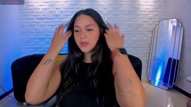 Snapshot of ToriCrossX chatting on March 4, 2025, 1:17 pm ToriCrossX online show from March 4, 2025, 1:17 pm