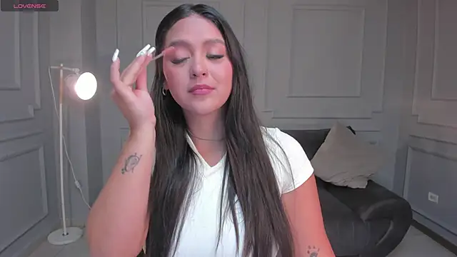 Snapshot of ToriCrossX chatting on March 18, 2025, 8:48 pm ToriCrossX online show from March 18, 2025, 8:48 pm