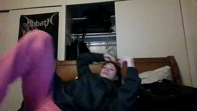 petitedoll29 online show from December 5, 2024, 12:52 am