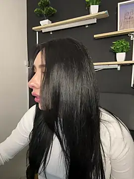 isabella jade online show from January 10, 2026, 8:54 pm