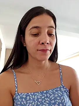 Snapshot of miaeyes chatting on December 6, 2024, 3:22 pm miaeyes online show from December 6, 2024, 3:22 pm