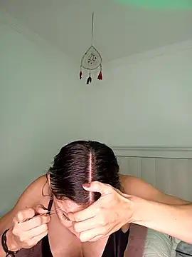 ASHLEY BLAIR online show from January 8, 2026, 7:16 pm