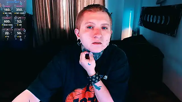 Marieblueeyes online show from January 15, 2026, 9:18 pm