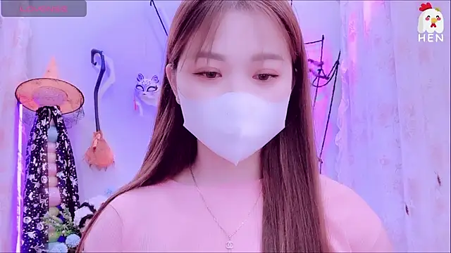 Snapshot of hen237 chatting on October 21, 2025, 9:48 pm hen237 online show from October 21, 2025, 9:48 pm