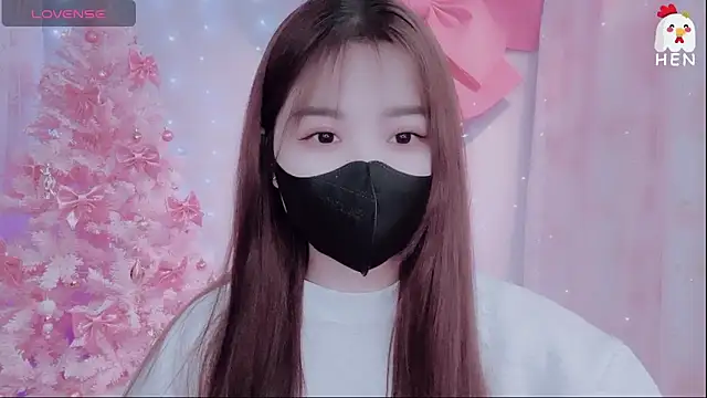 Snapshot of hen237 chatting on November 25, 2025, 12:32 am hen237 online show from November 25, 2025, 12:32 am