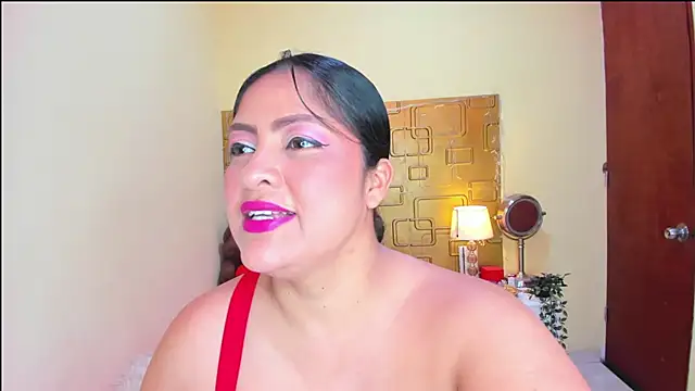 Julia Haye online show from January 13, 2026, 10:48 pm