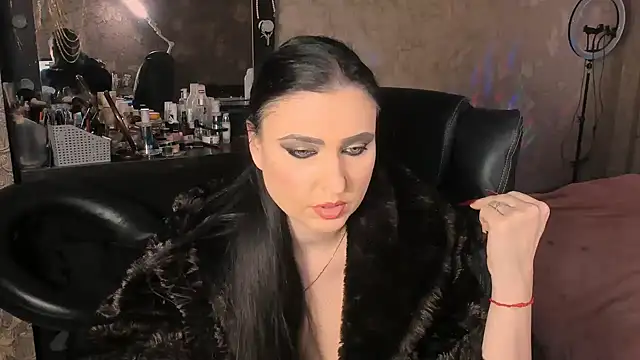 Miss Poison online show from February 28, 2026, 8:26 am