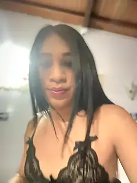 Snapshot of Ashly_Miller chatting on October 27, 2025, 7:40 pm Ashly Miller online show from October 27, 2025, 7:40 pm