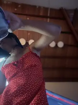 Snapshot of Ashly_Miller chatting on December 5, 2025, 7:54 pm Ashly Miller online show from December 5, 2025, 7:54 pm