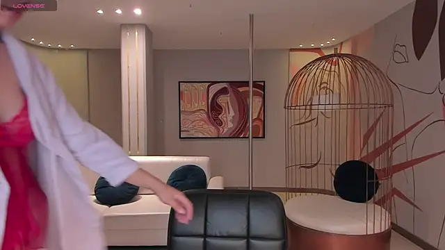 Snapshot of LilaWest chatting on January 25, 2025, 8:21 pm LilaWest online show from January 25, 2025, 8:21 pm