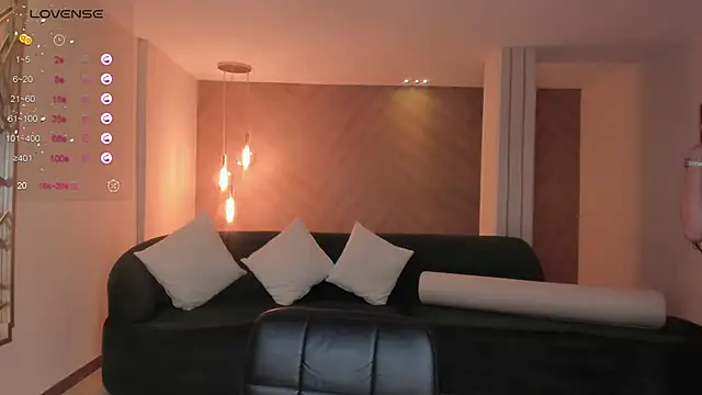 Snapshot of LilaWest chatting on January 29, 2025, 7:32 pm LilaWest online show from January 29, 2025, 7:32 pm