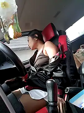 Snapshot of KinkyKit_May chatting on December 9, 2024, 5:51 am KinkyKit May online show from December 9, 2024, 5:51 am