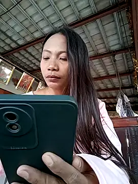 Snapshot of KinkyKit_May chatting on January 14, 2025, 9:35 am KinkyKit May online show from January 14, 2025, 9:35 am