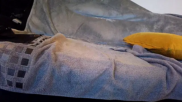 Snapshot of gege_cool chatting on December 5, 2025, 6:11 am gege cool online show from December 5, 2025, 6:11 am