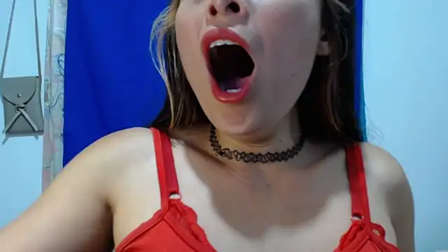 Snapshot of Alexandrasaenz chatting on April 25, 2026, 9:56 pm Alexandrasaenz online show from April 25, 2026, 9:56 pm