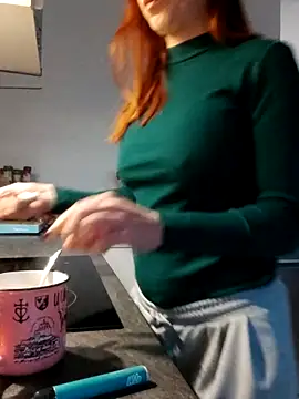 Snapshot of clara-francaise chatting on January 8, 2026, 4:20 pm clara-francaise online show from January 8, 2026, 4:20 pm