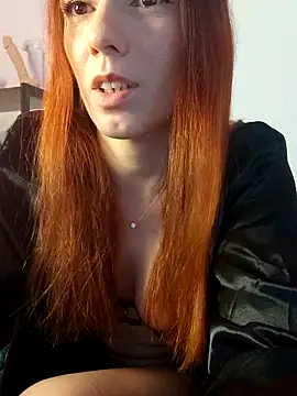 Snapshot of clara-francaise chatting on February 13, 2026, 4:25 pm clara-francaise online show from February 13, 2026, 4:25 pm