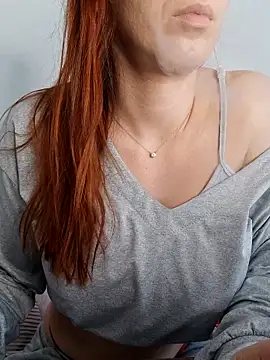 Snapshot of clara-francaise chatting on February 24, 2026, 5:11 pm clara-francaise online show from February 24, 2026, 5:11 pm