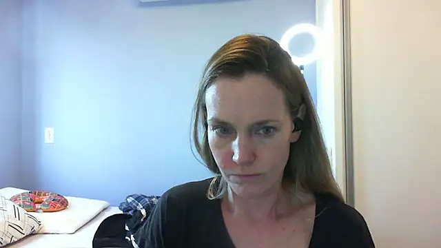 Annylove1 online show from October 27, 2025, 3:49 pm