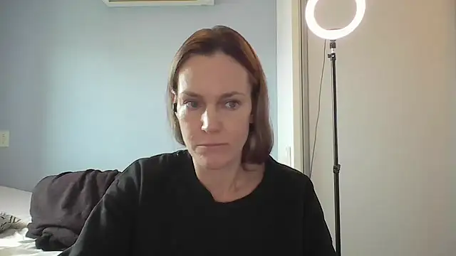 Snapshot of Annylove1 chatting on November 25, 2025, 10:48 am Annylove1 online show from November 25, 2025, 10:48 am