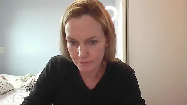 Annylove1 online show from March 13, 2026, 4:24 pm