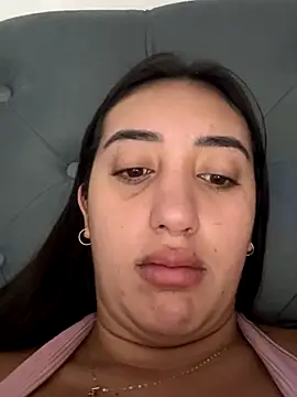 Snapshot of Hannahoff chatting on October 15, 2025, 6:19 pm Hannahoff online show from October 15, 2025, 6:19 pm