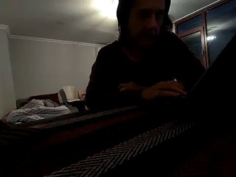 ALPHANDRE online show from November 3, 2025, 6:20 pm