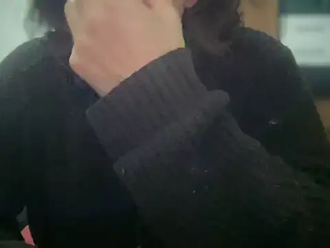 Snapshot of ALPHANDRE chatting on January 5, 2026, 5:27 pm ALPHANDRE online show from January 5, 2026, 5:27 pm