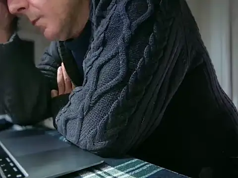 Snapshot of ALPHANDRE chatting on January 12, 2026, 8:52 am ALPHANDRE online show from January 12, 2026, 8:52 am