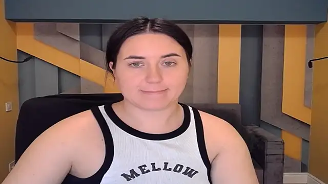 Roxie Bradley online show from December 6, 2024, 11:22 am