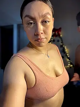 Snapshot of Im_sophiie chatting on January 7, 2026, 12:57 am Im sophiie online show from January 7, 2026, 12:57 am