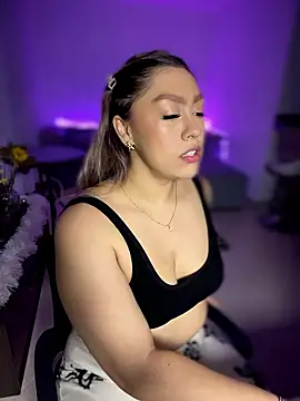 Snapshot of Im_sophiie chatting on January 15, 2026, 6:51 am Im sophiie online show from January 15, 2026, 6:51 am