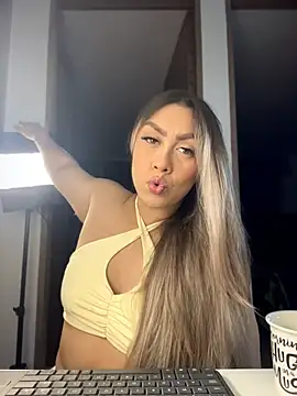 Snapshot of Im_sophiie chatting on February 24, 2026, 6:55 am Im sophiie online show from February 24, 2026, 6:55 am