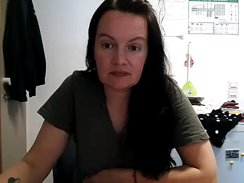 LoveNBloom online show from May 25, 2026, 6:03 pm