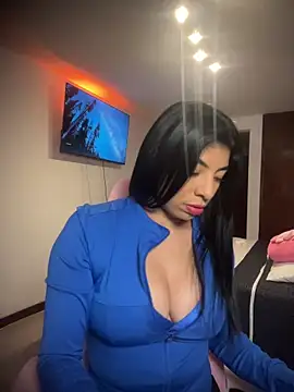 Snapshot of Miaparkerss_ chatting on November 7, 2025, 11:27 pm Miaparkerss online show from November 7, 2025, 11:27 pm