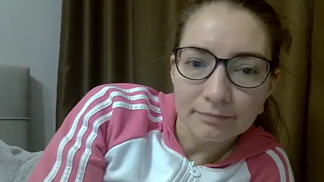 Snapshot of Ashleyspice chatting on November 28, 2025, 5:43 am Ashleyspice online show from November 28, 2025, 5:43 am