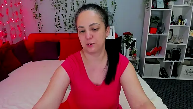 Snapshot of DarlingMilf chatting on December 15, 2025, 6:23 pm DarlingMilf online show from December 15, 2025, 6:23 pm