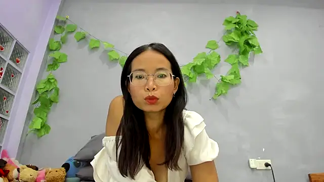 loveley jenny online show from May 26, 2026, 5:47 am