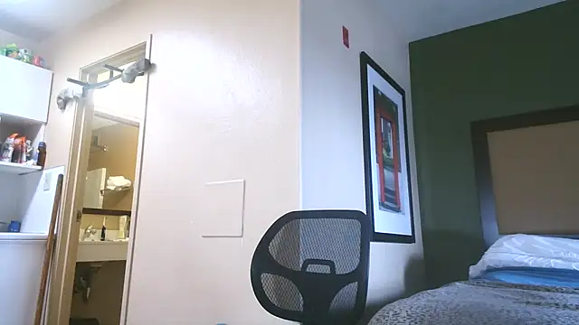 bobbiebone1xh online show from February 5, 2026, 8:02 pm