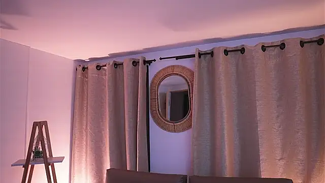 Valeriestyle online show from November 18, 2025, 3:56 am