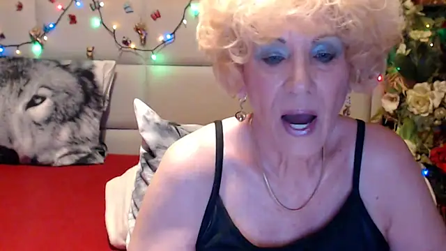 HappyWomanOn online show from May 29, 2026, 8:23 am