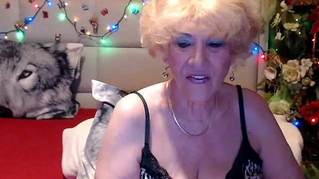 HappyWomanOn online show from May 30, 2026, 9:28 am
