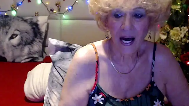 HappyWomanOn online show from May 31, 2026, 9:27 am