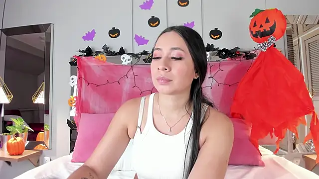 Snapshot of Ahincale chatting on October 30, 2025, 7:36 pm Ahincale online show from October 30, 2025, 7:36 pm