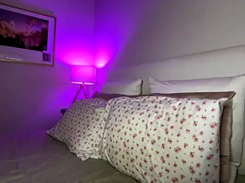  sloane online show from December 17, 2025, 3:23 am