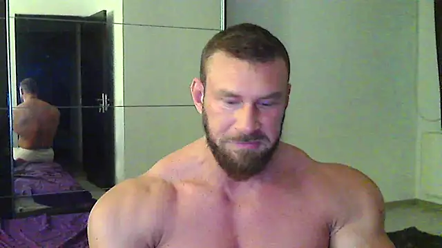 muscularkevin online show from May 14, 2026, 3:46 am