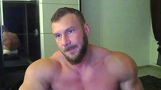 muscularkevin online show from May 22, 2026, 3:35 am