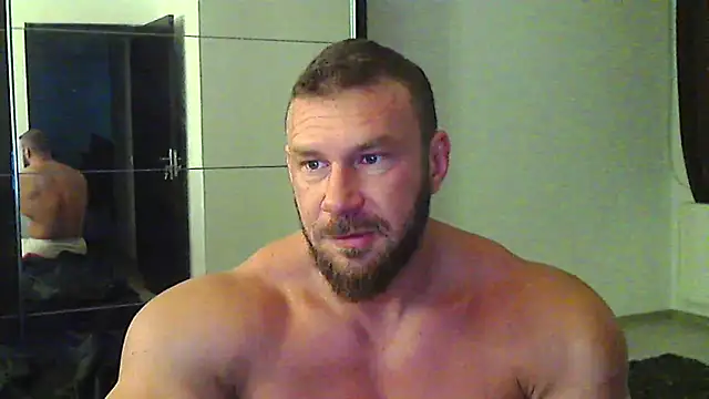 muscularkevin online show from May 27, 2026, 3:25 am